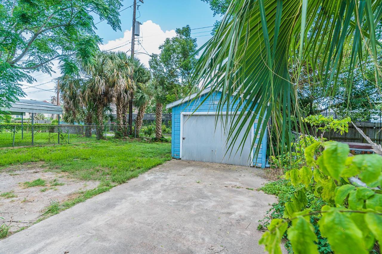 Uptown Cottage Newly Updated Home Near The Strand Galveston Harbor And Utmb Ngoại thất bức ảnh