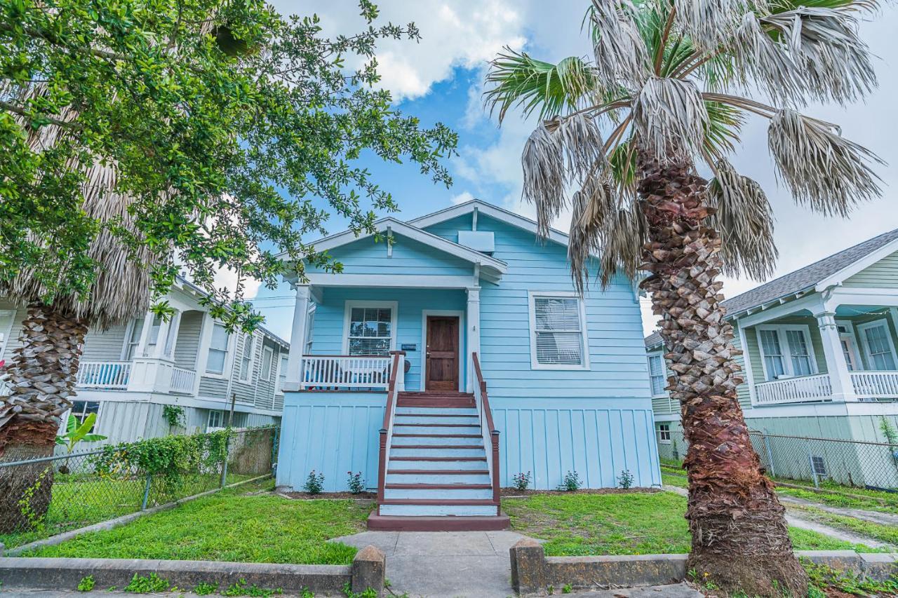 Uptown Cottage Newly Updated Home Near The Strand Galveston Harbor And Utmb Ngoại thất bức ảnh