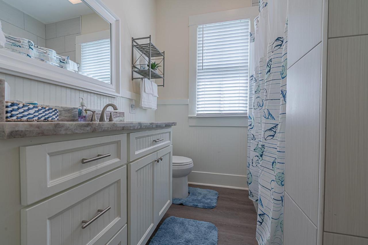 Uptown Cottage Newly Updated Home Near The Strand Galveston Harbor And Utmb Ngoại thất bức ảnh